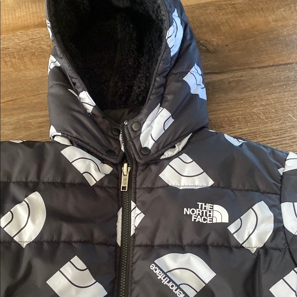 Kids Black and White Jacket - Picture 4 of 9